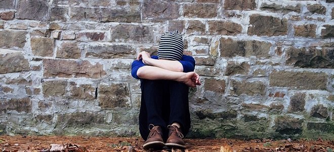 Depression Is Not a Sign of Weakness featured how to deal with depression