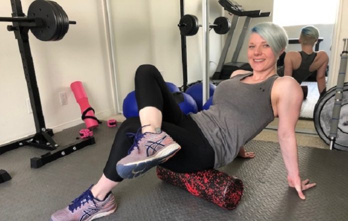 Loosen Up! The Benefits of Foam Rolling 2 Loosen Up! The Benefits of Foam Rolling