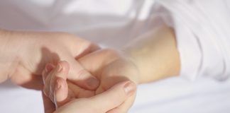 5 Ways To Take Care of Your Skin Naturally