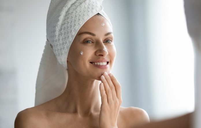 How to Switch to More Sustainable Night Skincare Routine How to Switch to More Sustainable Night Skincare Routine