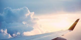 Travel Essentials Every Guy Must Have In His Backpack