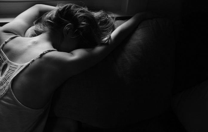 4 Signs You're Living With Sleep Apnea