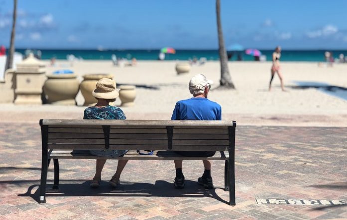Tips to Care for Aging Parents in Your Busy Lives Tips to Care for Aging Parents in Your Busy Lives