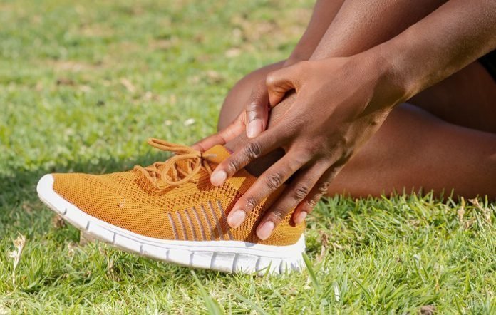 7 Easy Exercises To Reduce Foot Pain 7 Easy Exercises To Reduce Foot Pain