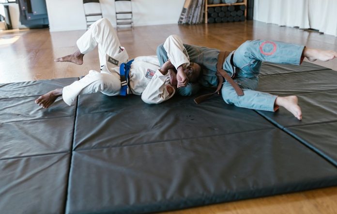 How Jiu-Jitsu Teaches Really Good Self Defense