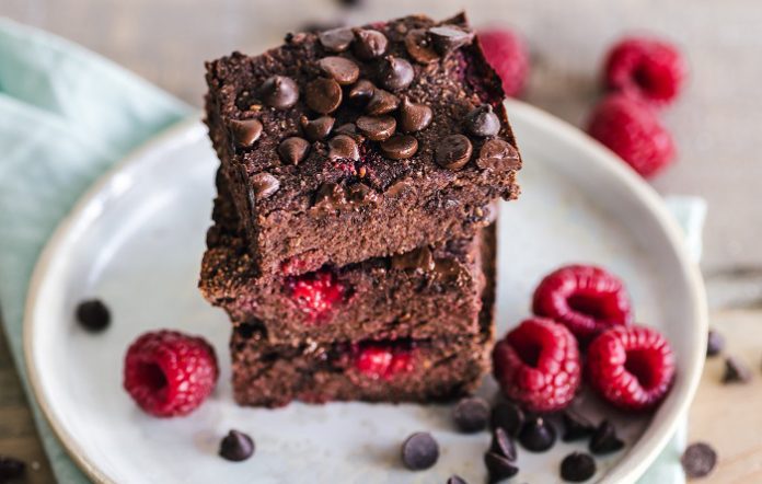 Craving Something Sweet Immediately Try Out These 4-Or-Less-Ingredient Healthy Desserts Craving Something Sweet Immediately Try Out These 4-Or-Less-Ingredient Healthy Desserts