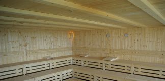 Who installs saunas
