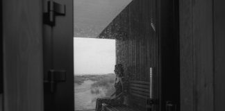 Indoor vs. Outdoor Sauna: Which to Choose