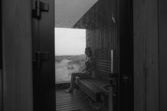 Indoor vs. Outdoor Sauna: Which to Choose