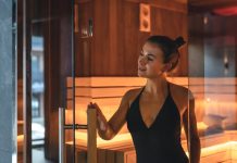 Elegant Entrances: Glass vs. Wood Sauna Doors Elegant Entrances: Glass vs. Wood Sauna Doors