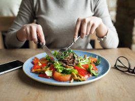 How to Become a Fitness and Nutrition Coach